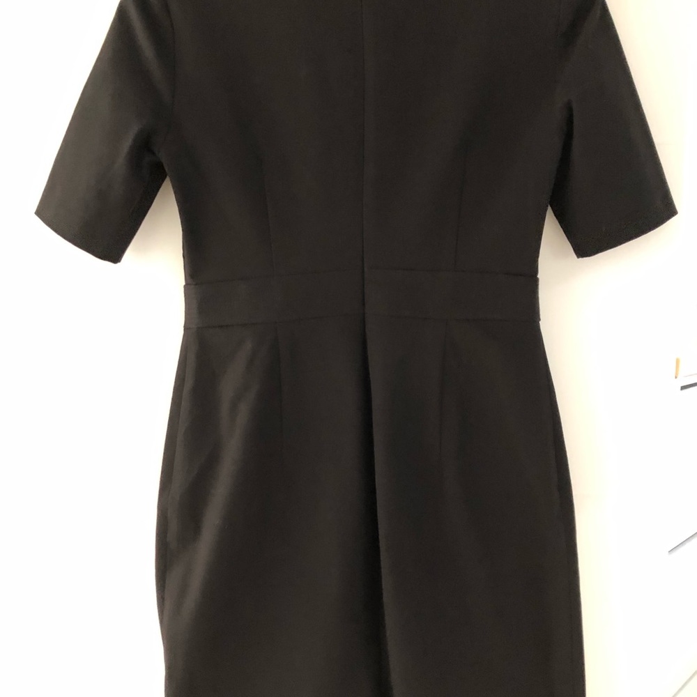 Banana Republic NWT classic black dress - Picture 5 of 8